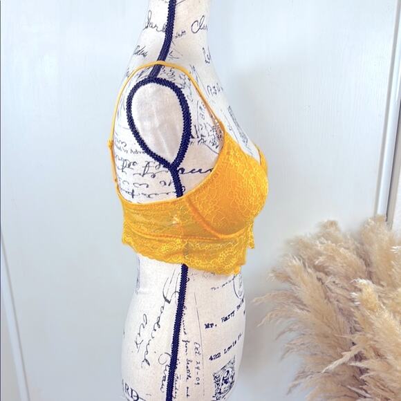 Victoria's Secret Pink Yellow Lace Bralette size Medium - Picture 4 of 11